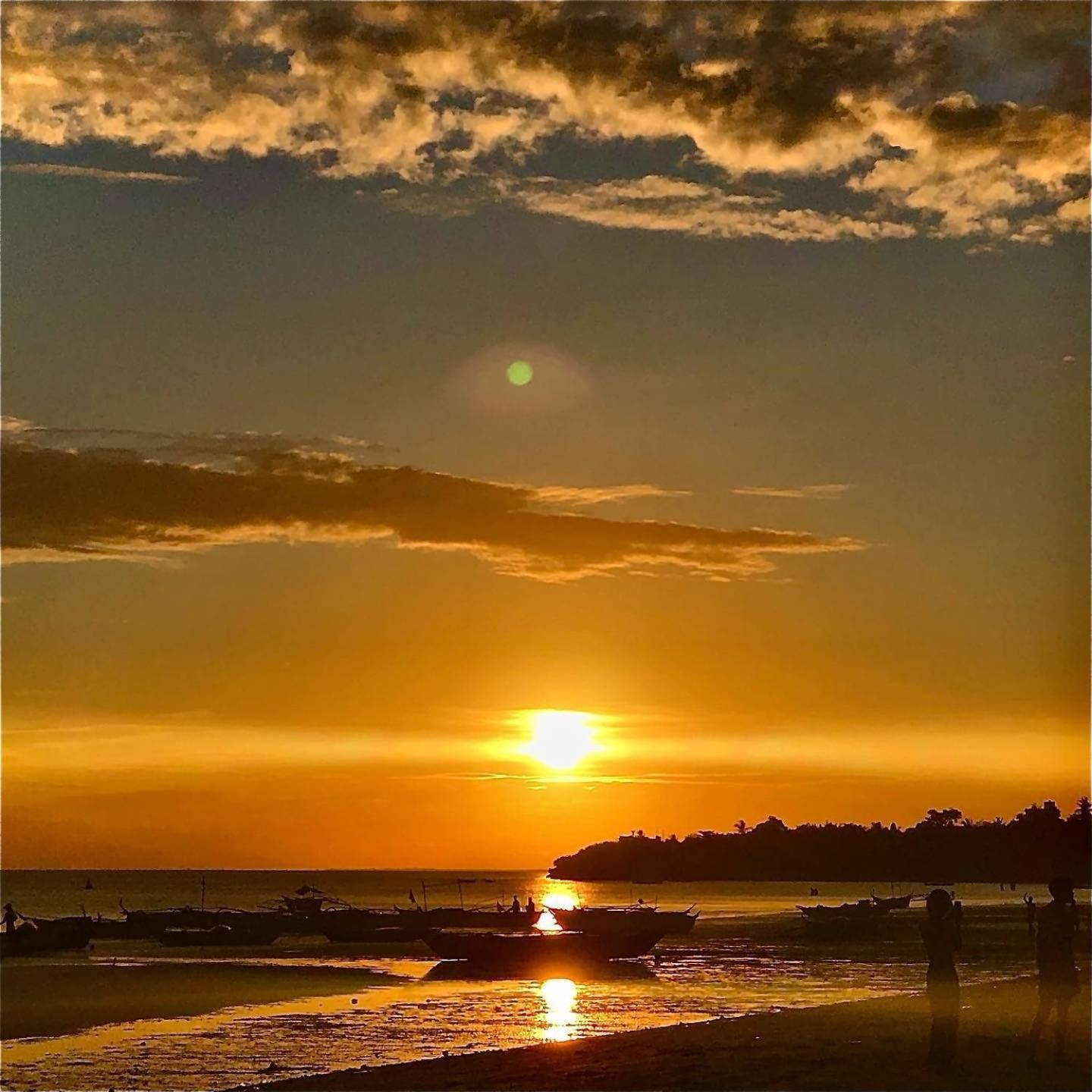 Dohibern Beach Resort Bantayan ö Exteriör bild