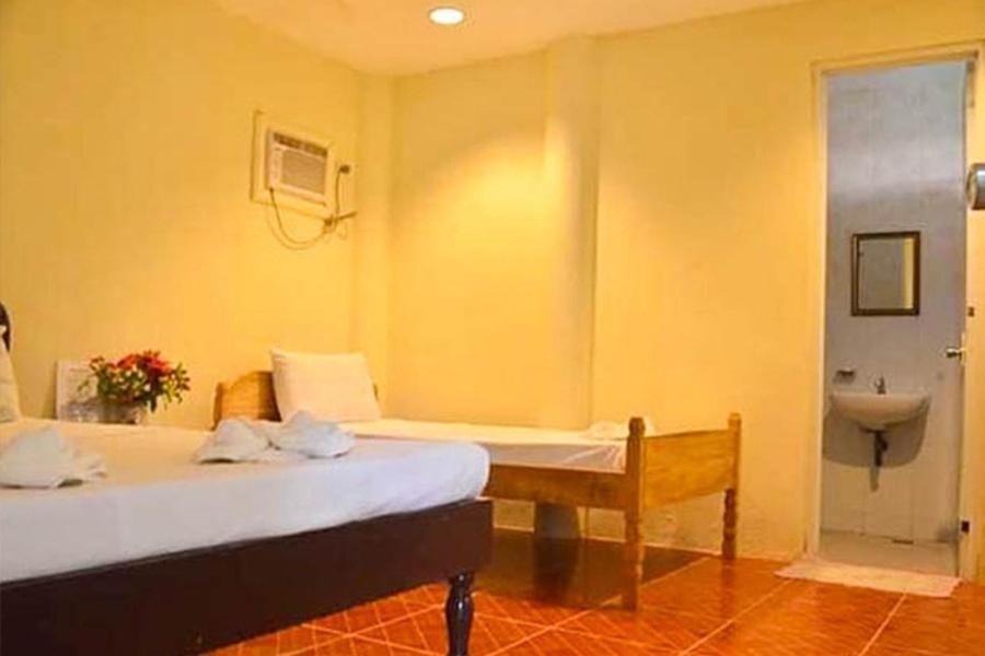 Dohibern Beach Resort Bantayan ö Rum bild